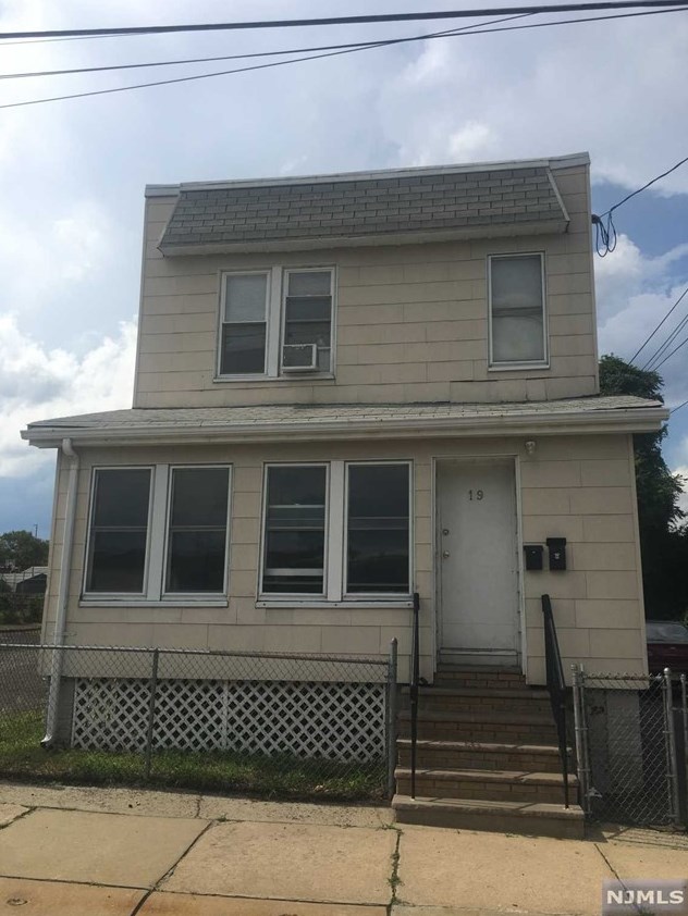 19 Ann St #2, Kearny, NJ 07032