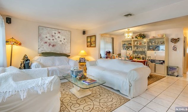 115 Spring St, Passaic Park NJ 07055-5506 exterior