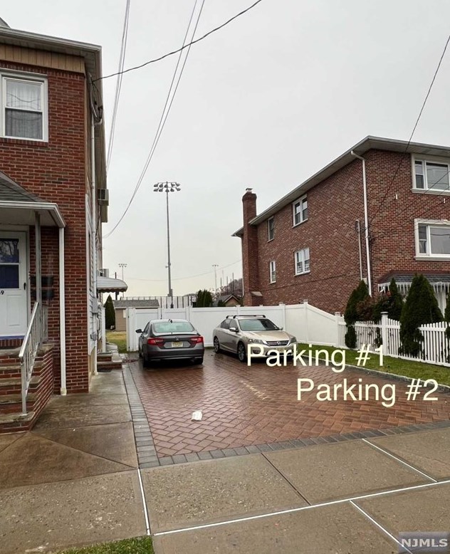 69 Alden St, Wallington, NJ 07057