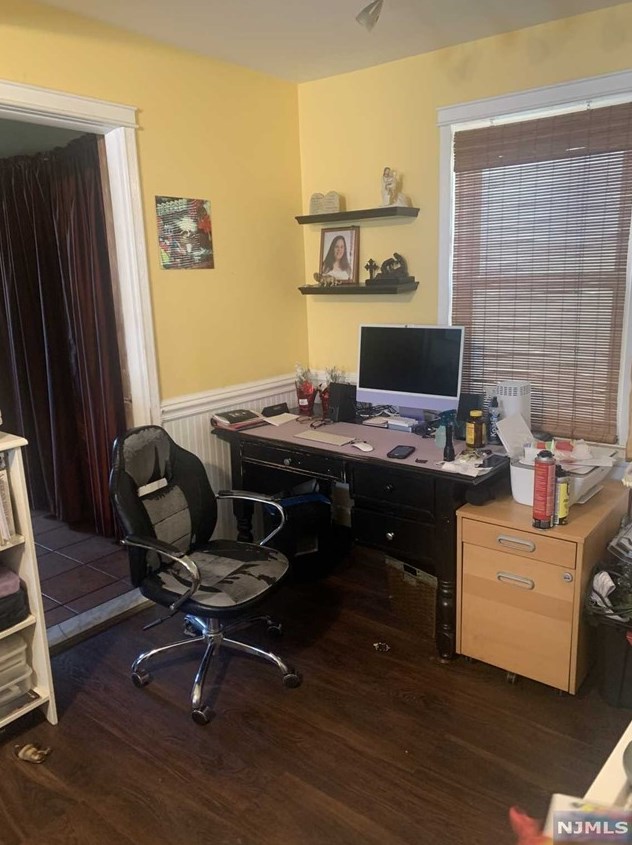 82 Pamrapo Ave, Jersey City NJ  07305-2419 exterior