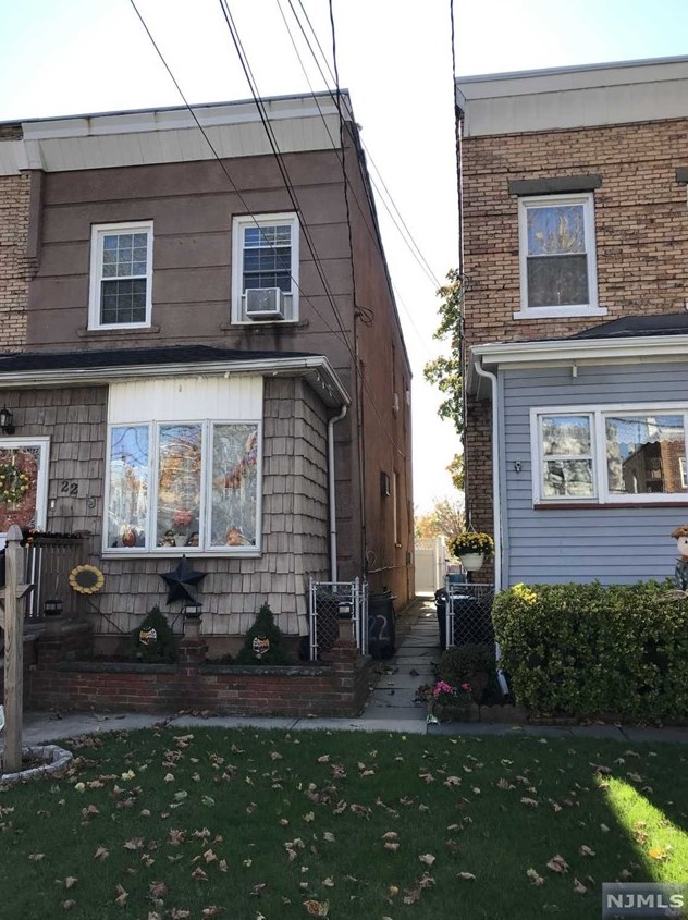 22 Howell Pl, Kearny, NJ 07032