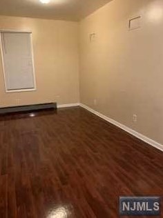 133 Corabelle Ave, Lodi, NJ 07644