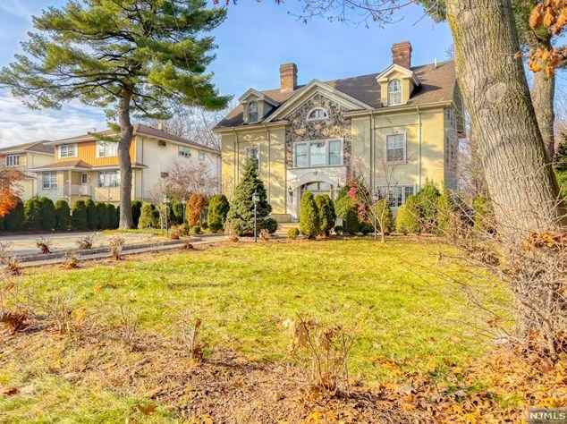 1025 Palisade Ave, West Fort Lee, NJ 07024-6320