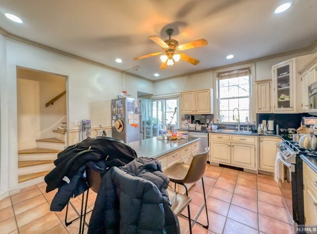 1025 Palisade Ave, West Fort Lee NJ  07024-6320 exterior