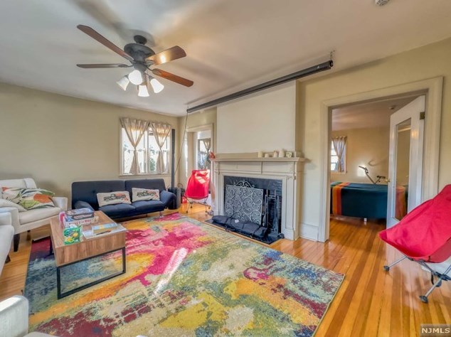 1025 Palisade Ave, West Fort Lee NJ  07024-6320 exterior