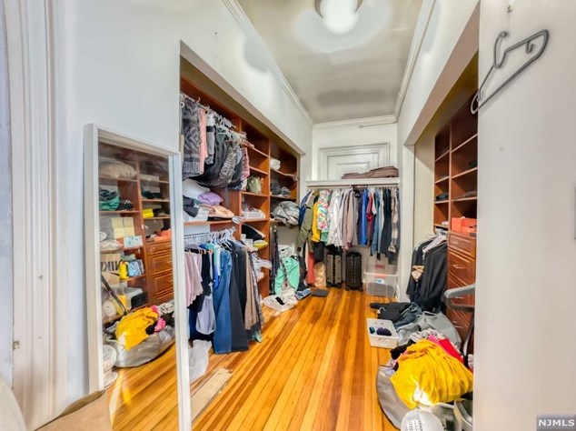 1025 Palisade Ave, West Fort Lee NJ  07024-6320 exterior