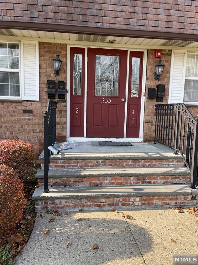 255 Piermont Rd #1, Cresskill, NJ 07626