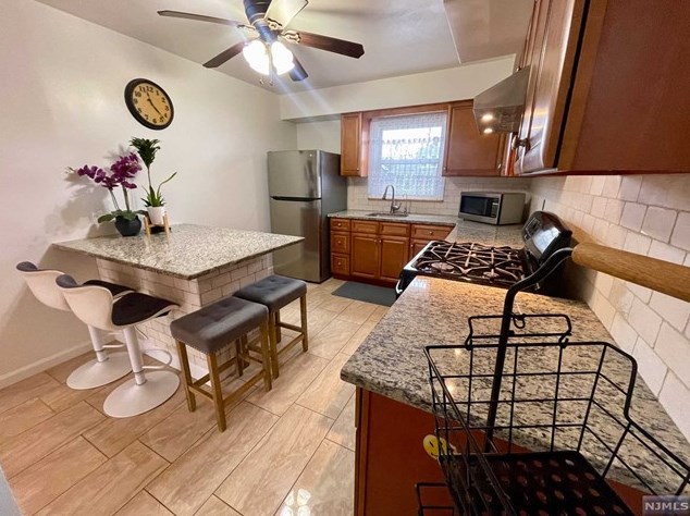 453 Hudson St #2, Hackensack, NJ 07601