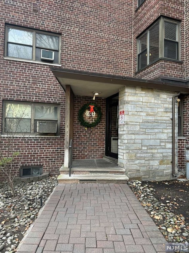 420 Park Pl #5f, West Fort Lee, NJ 07024