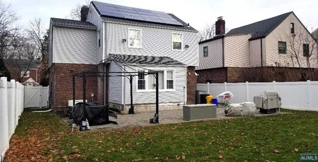 682 Suffern Rd, Teaneck, NJ 07666