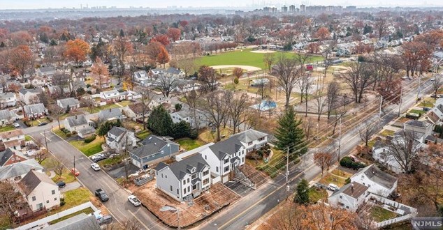 856 Spring Valley Rd, Maywood, NJ 07607-1427