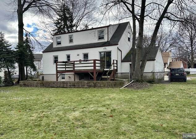 8 Hegner Ct, South Hackensack, NJ 07606