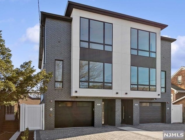690 Palisade Ave, Cliffside Park, NJ 07010
