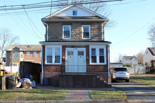 1109 Congress Ave #2, Teaneck, NJ 07666