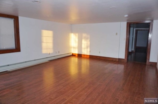 235 Orient Wy #3c, Lyndhurst, NJ 07071