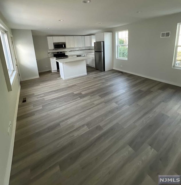 144 Preston St, Ridgefield Park, NJ 07660