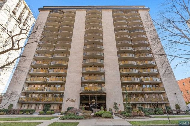 150 Overlook Ave #5e, Hackensack, NJ 07601