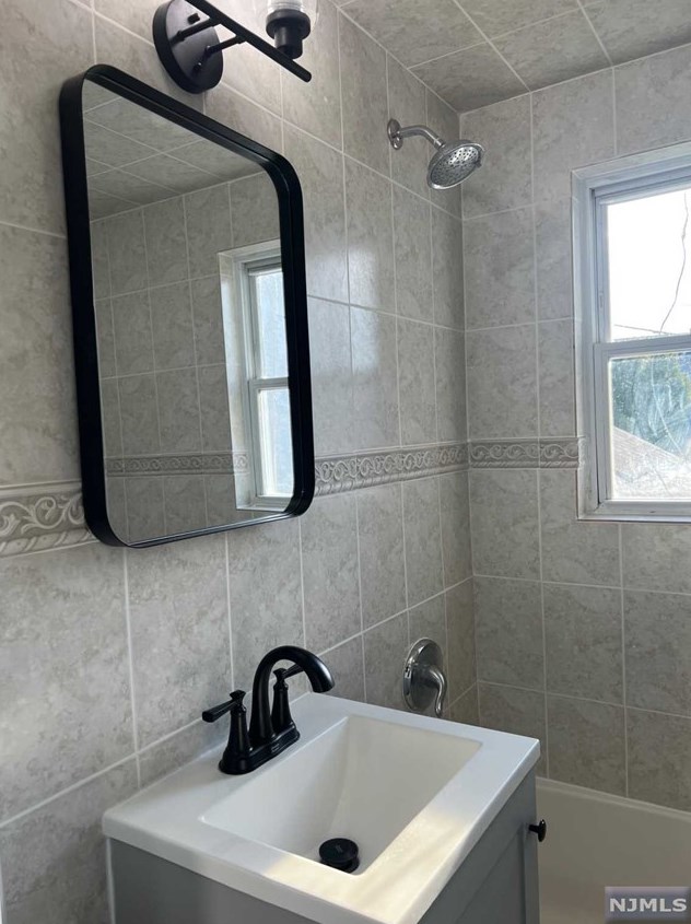 46 Palisade Ave, Englewood NJ  07631-2902 exterior