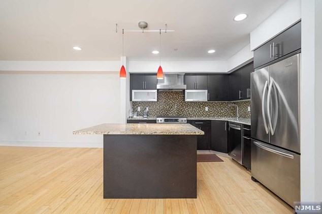 310 Cliff Ln #2c, Cliffside Park, NJ 07010