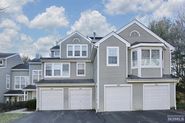 1505 Cornwall Rd, Mahwah, NJ 07430