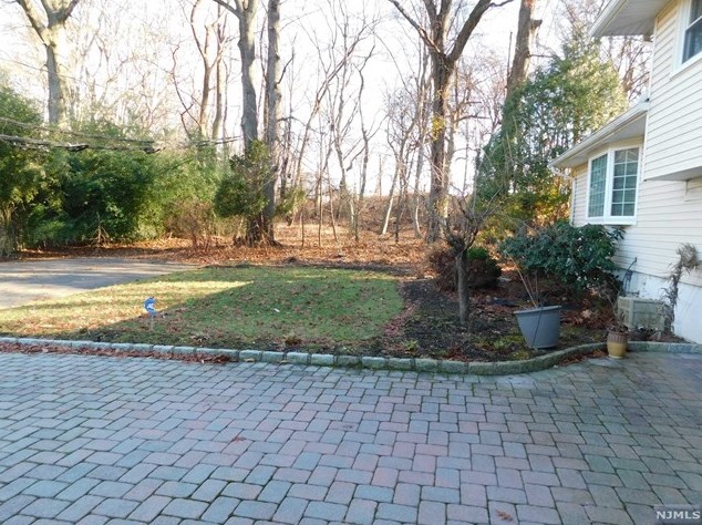 428 Florence St, N Milford, NJ 07646