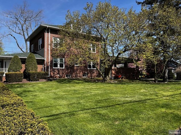 115 Paris Ave, Rockleigh, NJ 07647
