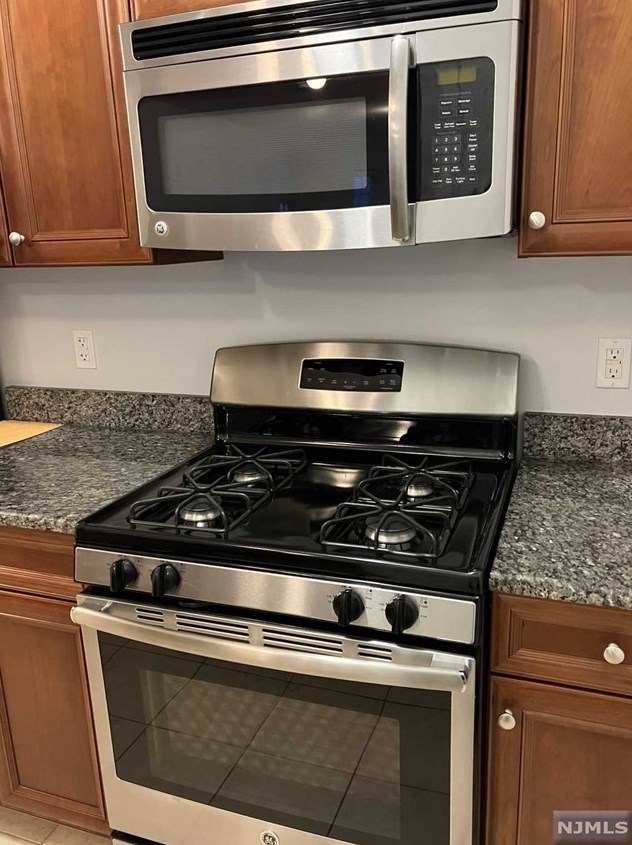 3107 Cory Ln, Elmwood Park NJ  07407 exterior