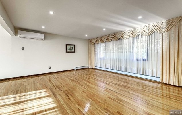 97 Sipp Ave #2, Clifton, NJ 07013