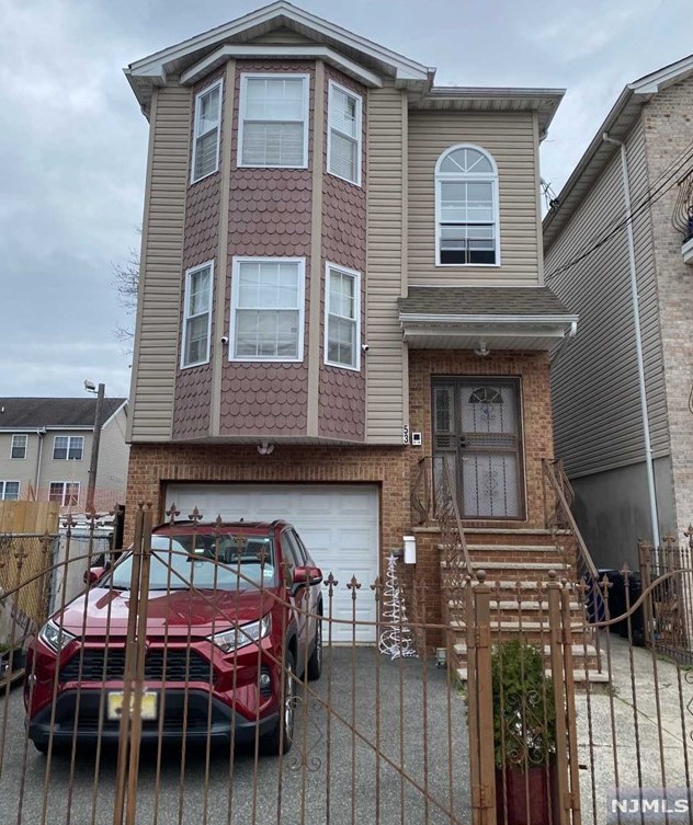53 N 14th St #2, Newark, NJ 07107