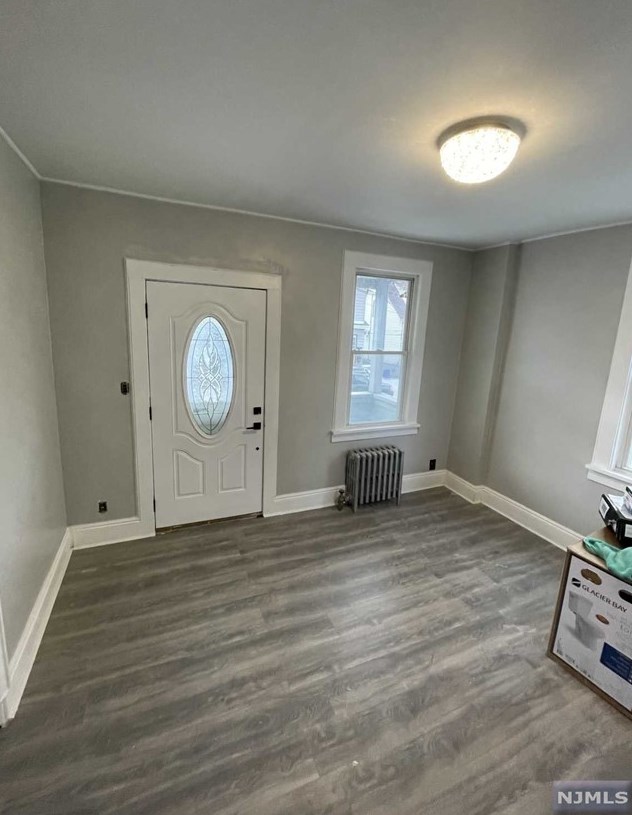 39 Mitchell St, Lodi, NJ 07644