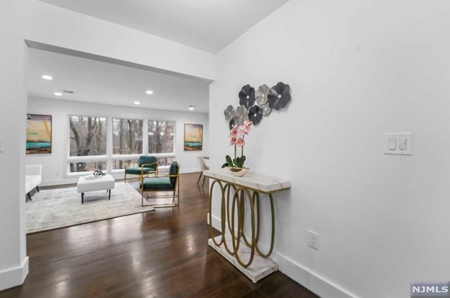374 Valley Rd, Haworth, NJ 07641
