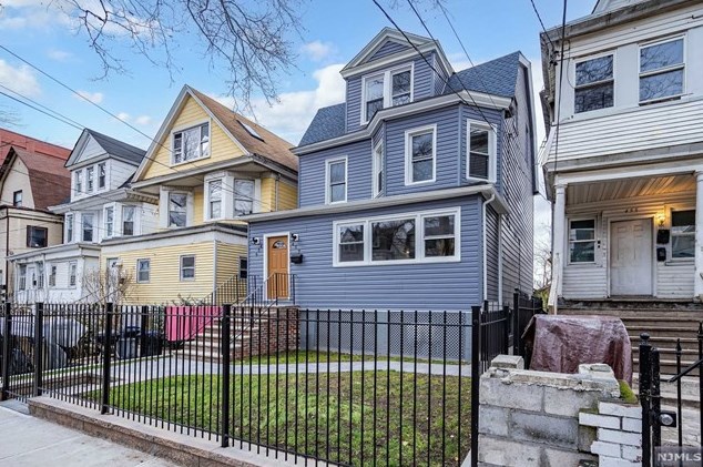 457-459 4th Ave, Newark, NJ 07107