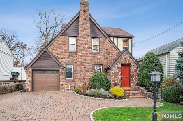110 Satterthwaite Ave, Nutley, NJ 07110