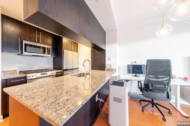 901 Hudson Park, Edgewater, NJ 07020