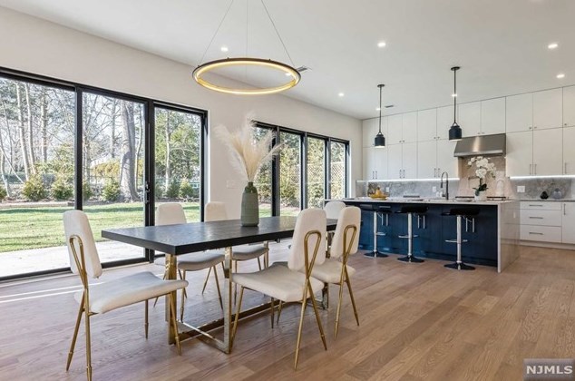 129 Lylewood Dr, Tenafly NJ  07670-1908 exterior