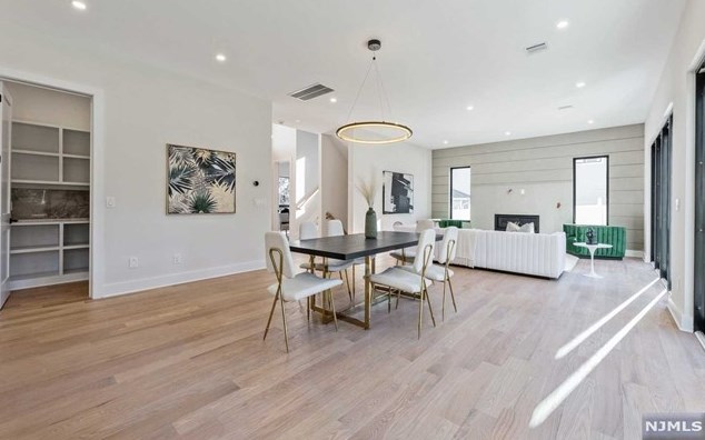 129 Lylewood Dr, Tenafly NJ  07670-1908 exterior