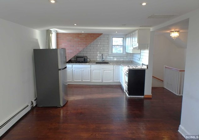 328 Mount Prospect Ave, Clifton, NJ 07012
