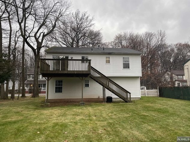 1243 Lorraine Ave, Teaneck, NJ 07666