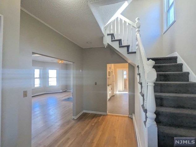 159 Sylvan St, Rutherford, NJ 07070