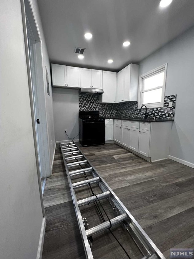 275-277 Clinton Pl #2, Newark, NJ 07112