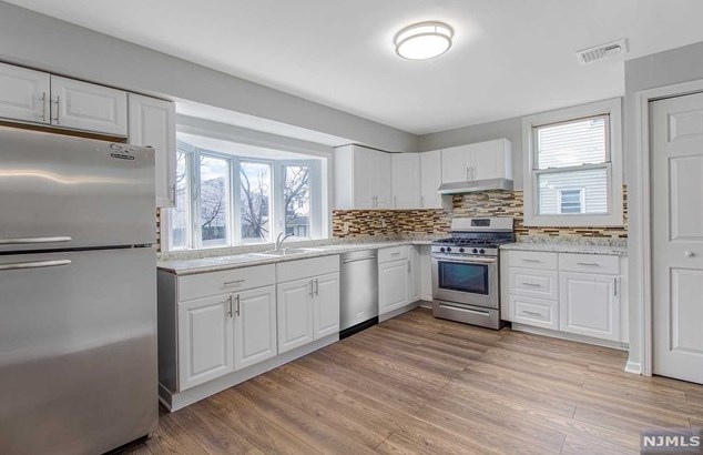 71 Franklin St, Belleville NJ 07109-1002 exterior