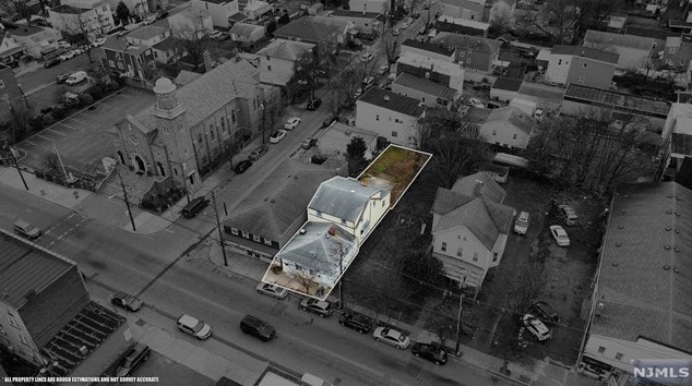 71 Franklin St, Belleville, NJ 07109-1002