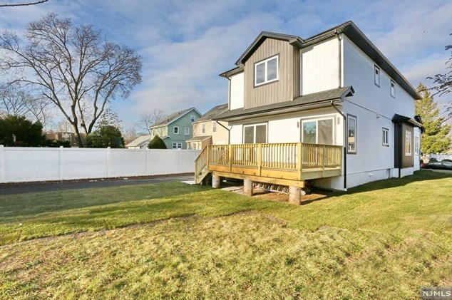 262 Wilson St, Hackensack NJ  07601-3024 exterior