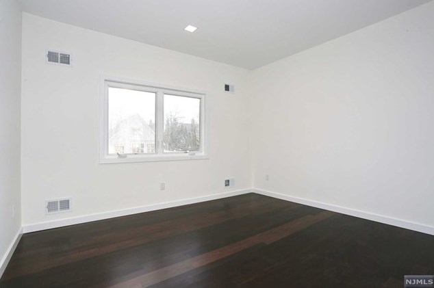 262 Wilson St, Hackensack NJ  07601-3024 exterior