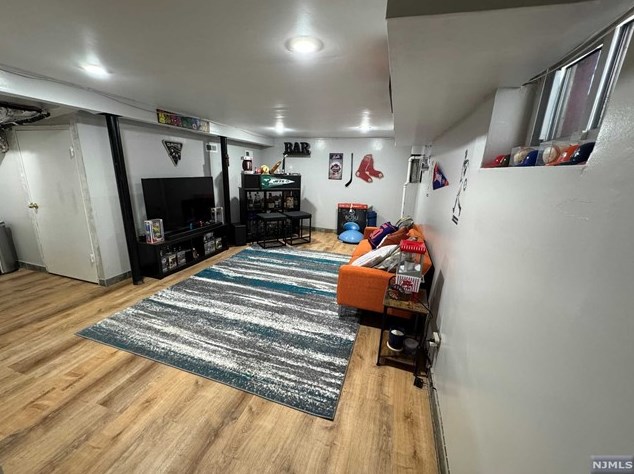 147 Bedford Ave, Teaneck NJ  07666-5904 exterior