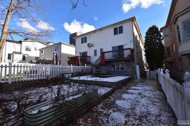 2043 Fletcher Ave, West Fort Lee, NJ 07024