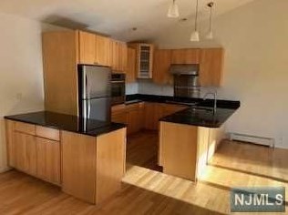 224 E Edsall Blvd, Palisades Park, NJ 07650