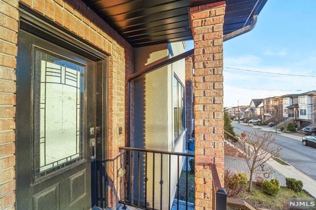 89 Washington Ave, Cliffside Park, NJ 07010