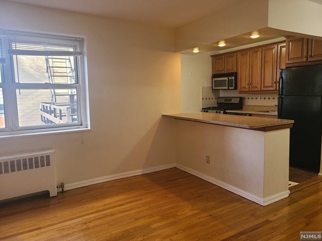 2205 N Central Rd #2-b, West Fort Lee, NJ 07024