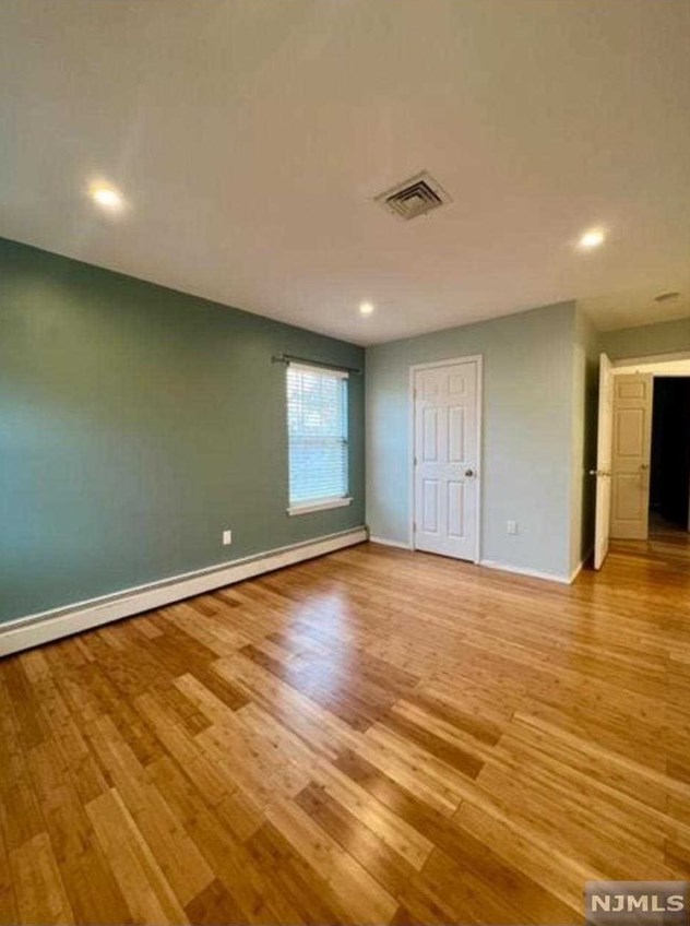 271 Hamilton Pl, Hackensack NJ  07601-3614 exterior